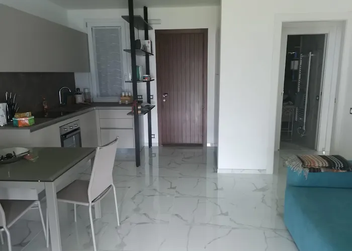 Lägenhet Daniela Solto Collina